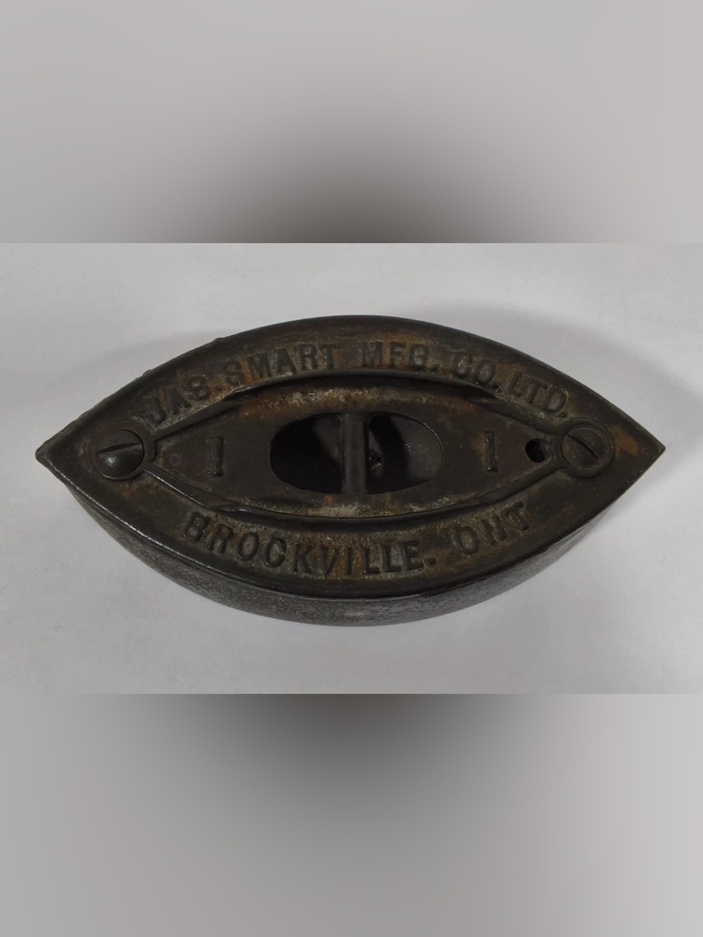 Antique Jas Smart Mfg Co Ltd Brockville Ont Sad Iron 1 Cast Iron Base Slug... - Picture 1 of 5